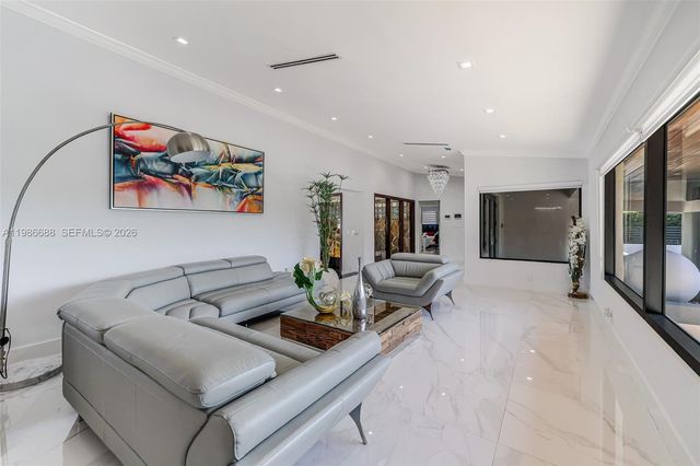 13801 SW 34th Street, Miami, FL 33175
