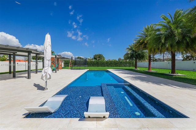 13801 SW 34th Street, Miami, FL 33175