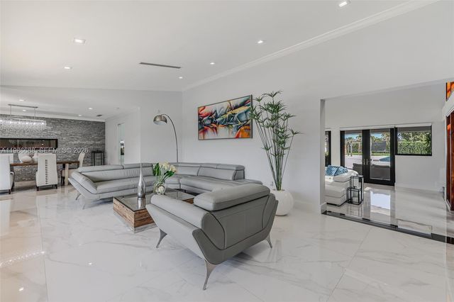 13801 SW 34th Street, Miami, FL 33175