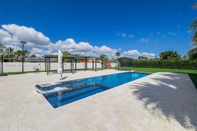 13801 SW 34th Street, Miami, FL 33175