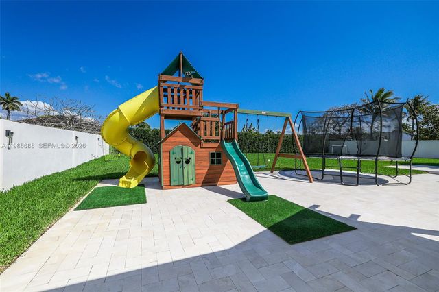 13801 SW 34th Street, Miami, FL 33175