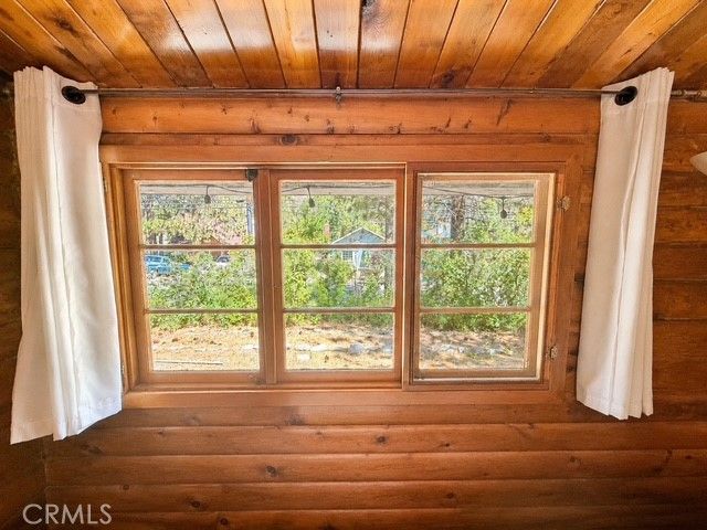 531 Mountain View, Wrightwood, CA 92397