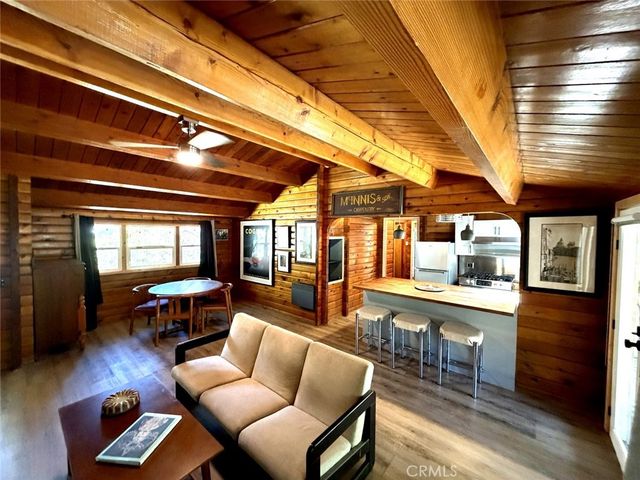 531 Mountain View, Wrightwood, CA 92397