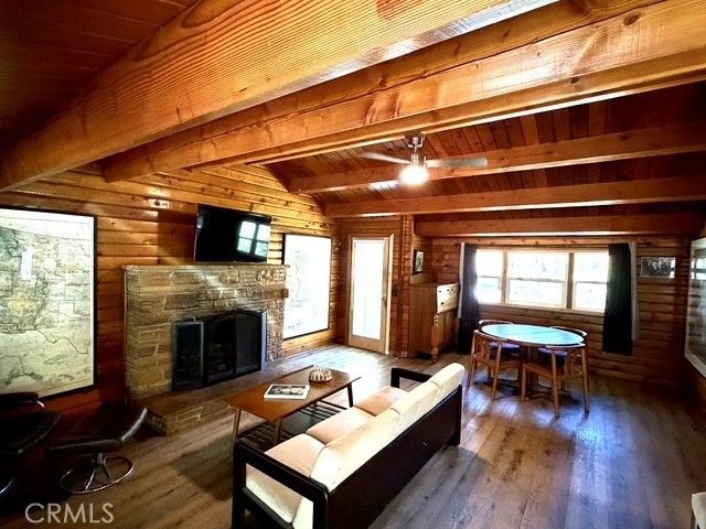 531 Mountain View, Wrightwood, CA 92397