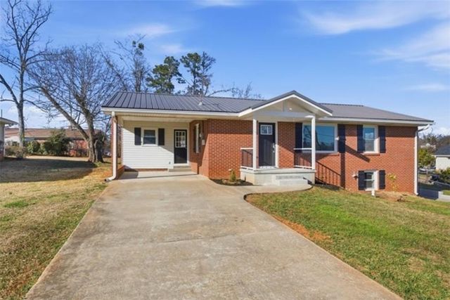 308 W South Fifth Street, Seneca, SC 29678