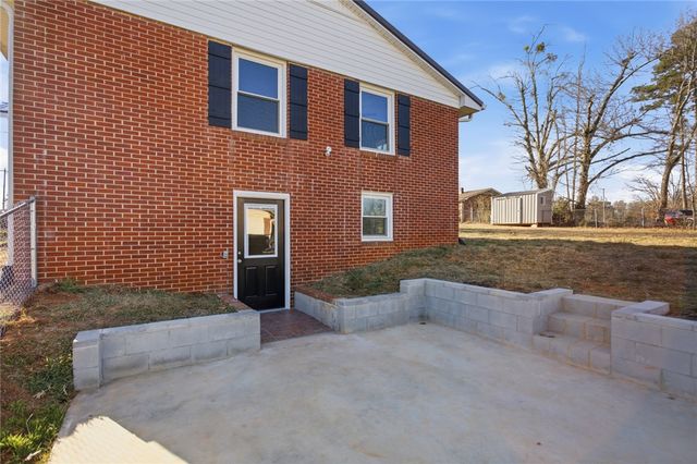 308 W South Fifth Street, Seneca, SC 29678