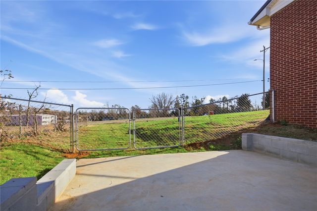 308 W South Fifth Street, Seneca, SC 29678