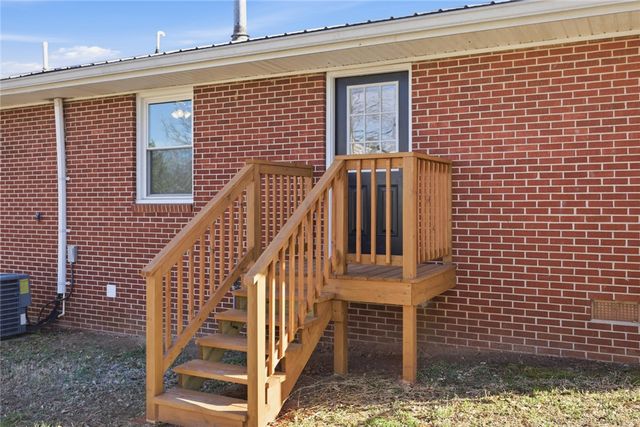 308 W South Fifth Street, Seneca, SC 29678