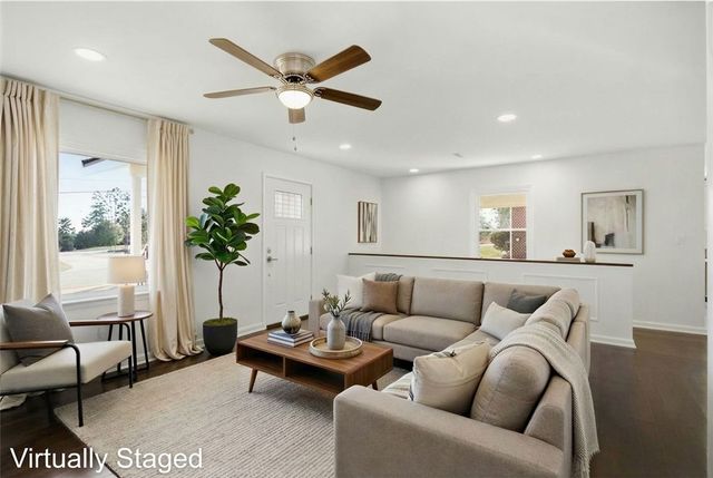 308 W South Fifth Street, Seneca, SC 29678