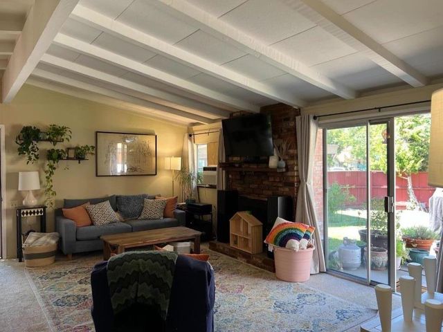 10600 Gascoigne Drive, Cupertino, CA 95014