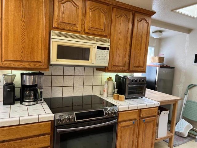 10600 Gascoigne Drive, Cupertino, CA 95014