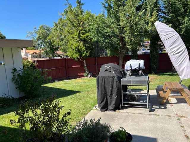 10600 Gascoigne Drive, Cupertino, CA 95014