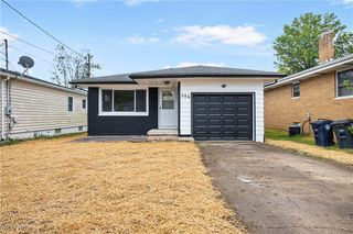 586 Hillman Road, Akron, OH 44312