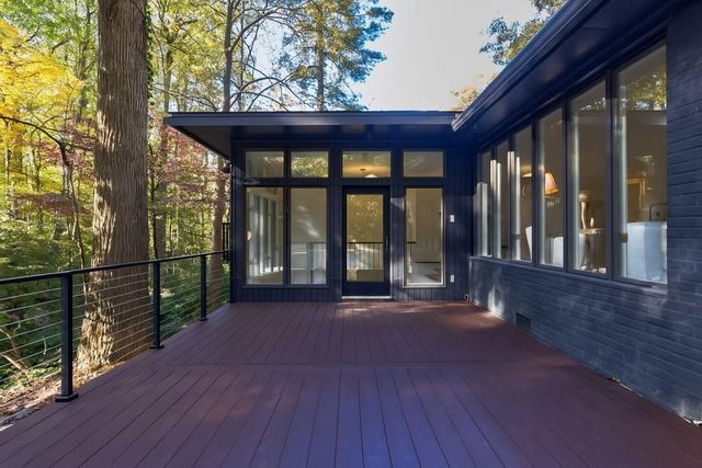 922 Barton Woods NE Road, Atlanta, GA 30307