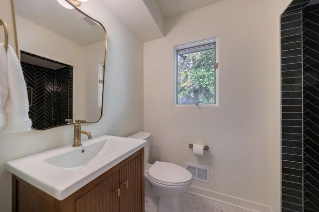 922 Barton Woods NE Road, Atlanta, GA 30307