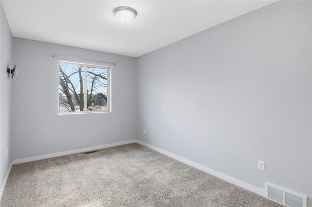 2647 Sessions Street, Eau Claire, WI 54701