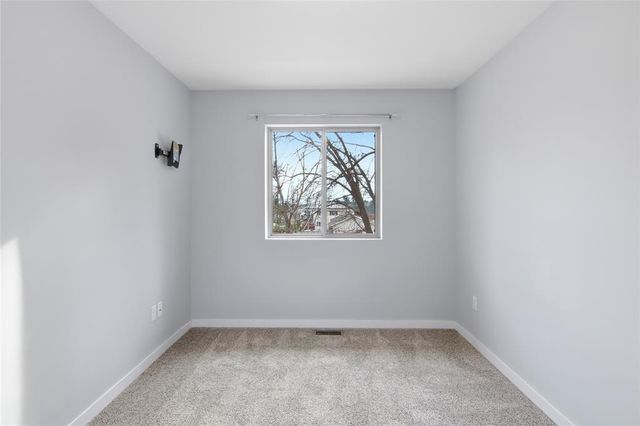 2647 Sessions Street, Eau Claire, WI 54701