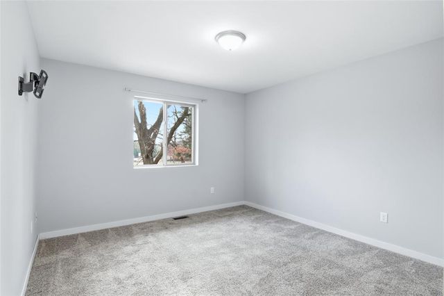 2647 Sessions Street, Eau Claire, WI 54701