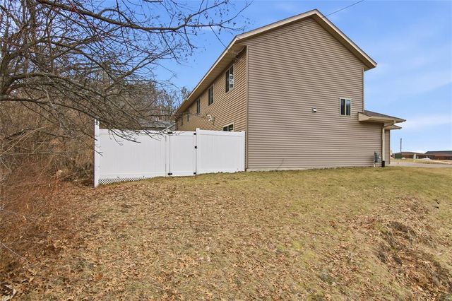 2647 Sessions Street, Eau Claire, WI 54701