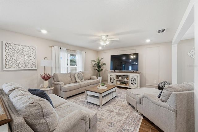 1185 AUGUSTUS DRIVE, Davenport, FL 33896