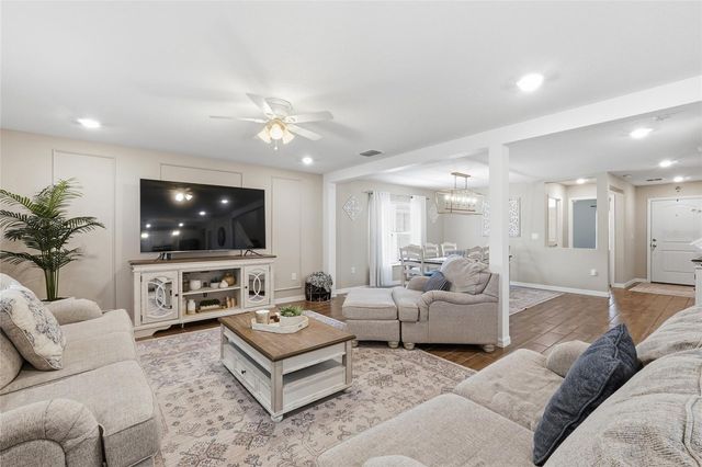 1185 AUGUSTUS DRIVE, Davenport, FL 33896