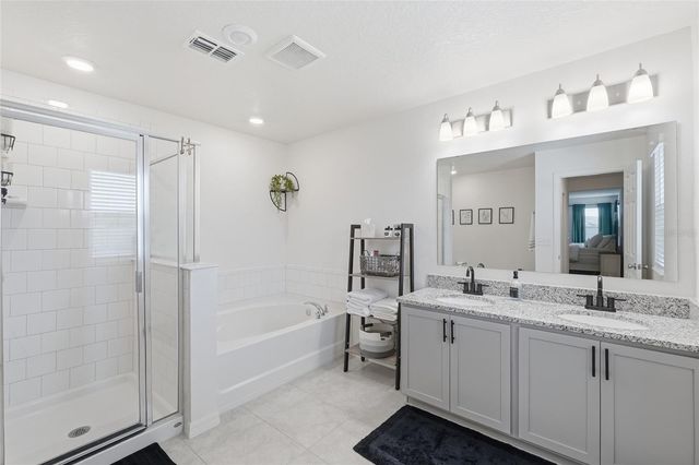 1185 AUGUSTUS DRIVE, Davenport, FL 33896