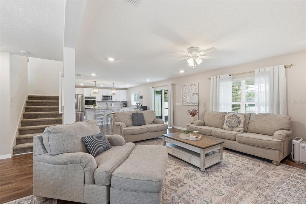 Image 15 of property listing at 1185 AUGUSTUS DRIVE, Davenport, FL 33896