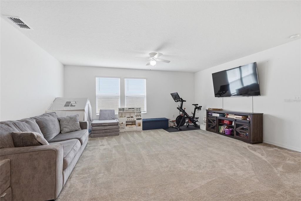 Image 31 of property listing at 1185 AUGUSTUS DRIVE, Davenport, FL 33896