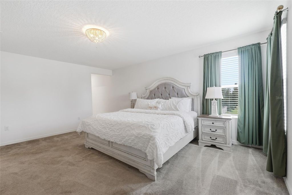 Image 34 of property listing at 1185 AUGUSTUS DRIVE, Davenport, FL 33896