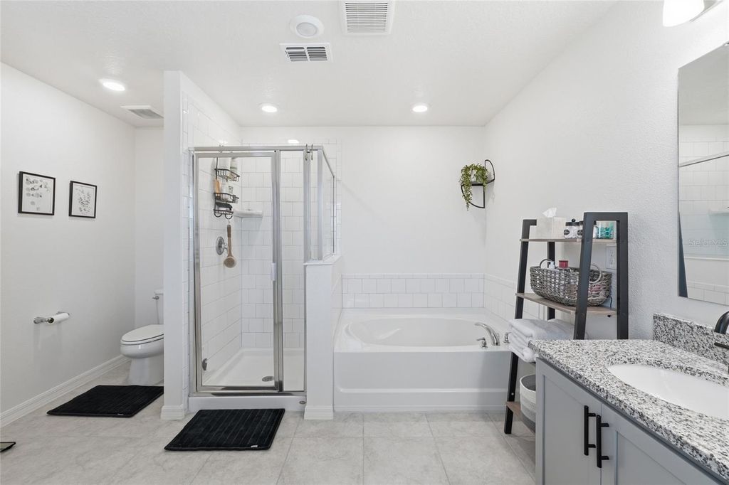 Image 39 of property listing at 1185 AUGUSTUS DRIVE, Davenport, FL 33896