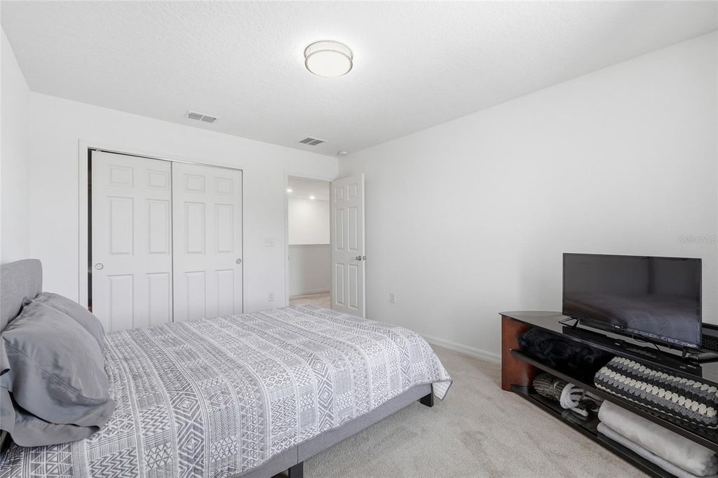 Image 45 of property listing at 1185 AUGUSTUS DRIVE, Davenport, FL 33896
