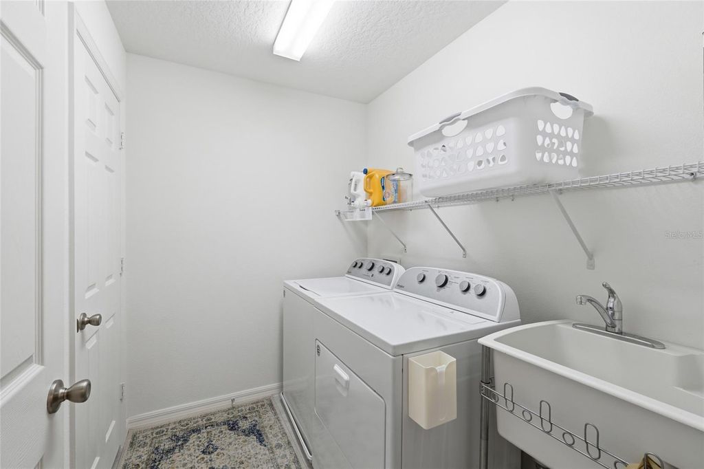 Image 46 of property listing at 1185 AUGUSTUS DRIVE, Davenport, FL 33896