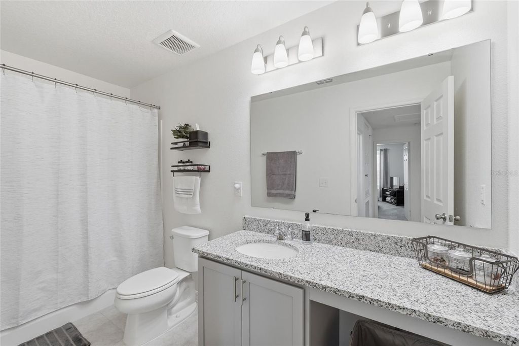 Image 47 of property listing at 1185 AUGUSTUS DRIVE, Davenport, FL 33896
