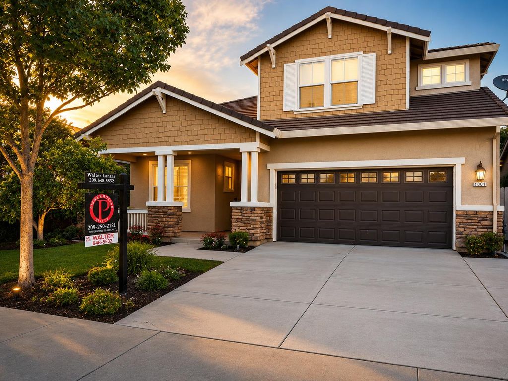 1001 La Paloma St, Turlock, CA 95382