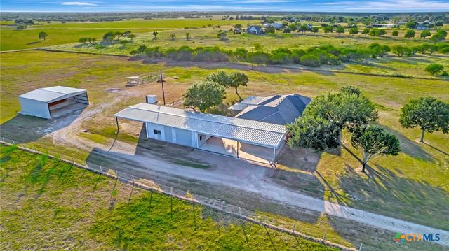 477 Dewberry Lane, Victoria, TX 77904