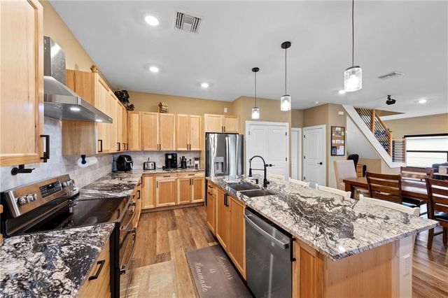 4215 15th ST SW, Lehigh Acres, FL 33976