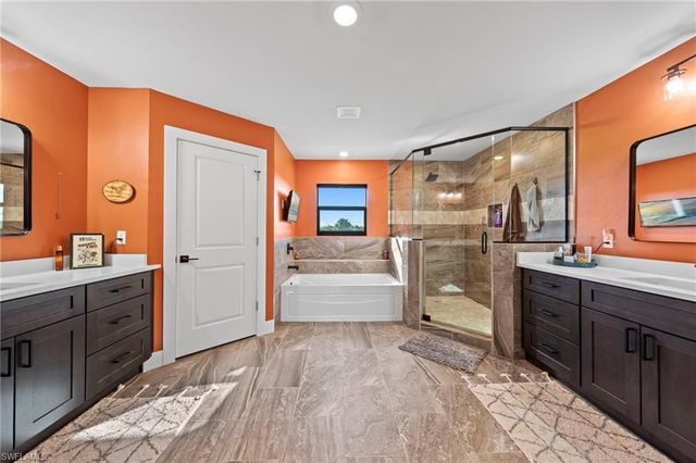 4215 15th ST SW, Lehigh Acres, FL 33976