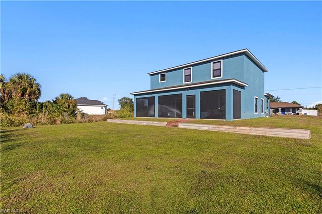 4215 15th ST SW, Lehigh Acres, FL 33976