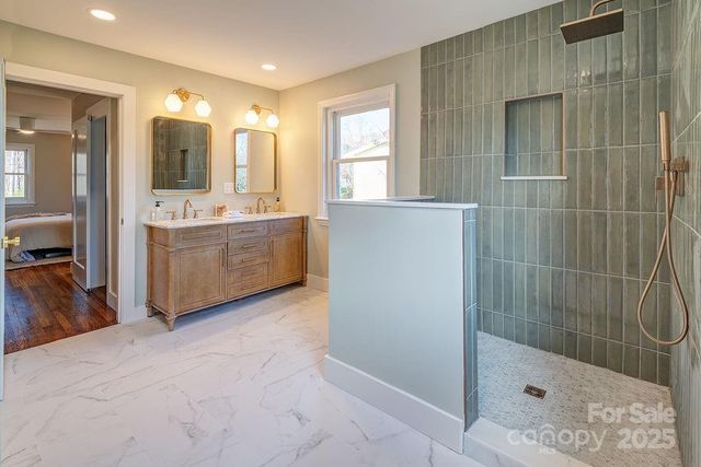 55 Cisco Road, Asheville, NC 28805