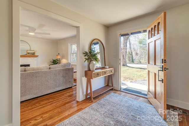 55 Cisco Road, Asheville, NC 28805