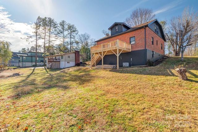 55 Cisco Road, Asheville, NC 28805