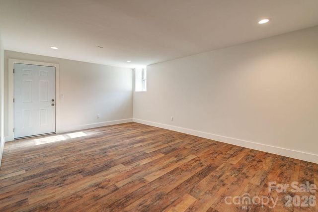 55 Cisco Road, Asheville, NC 28805