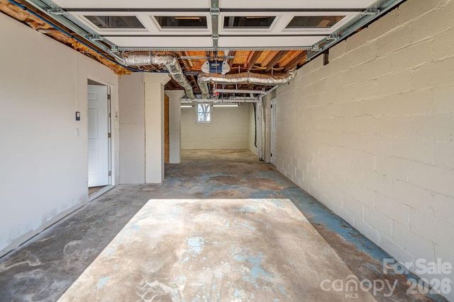 55 Cisco Road, Asheville, NC 28805