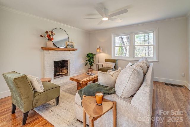 55 Cisco Road, Asheville, NC 28805