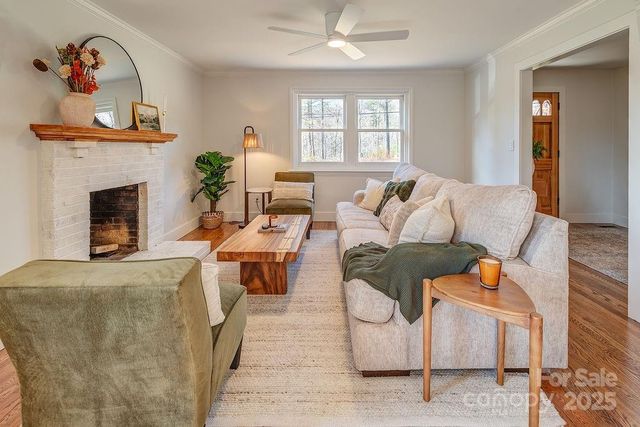 55 Cisco Road, Asheville, NC 28805