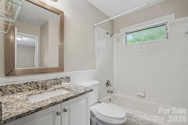 6601 Lynfield Drive, Charlotte, NC 28212