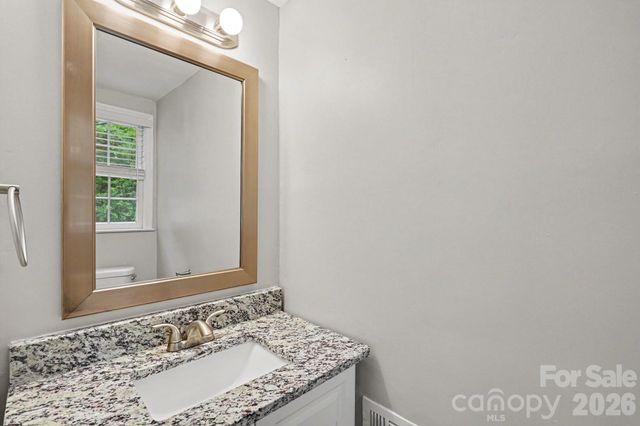 6601 Lynfield Drive, Charlotte, NC 28212