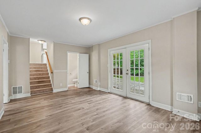 6601 Lynfield Drive, Charlotte, NC 28212
