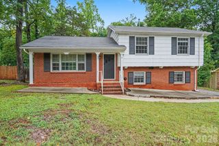 6601 Lynfield Drive, Charlotte, NC 28212