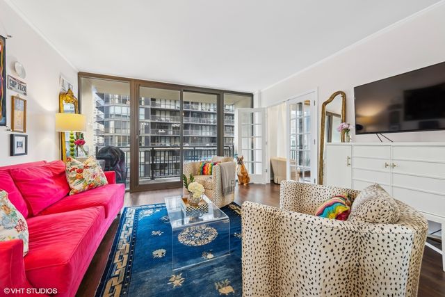 630 N STATE Street 2103, Chicago, IL 60654